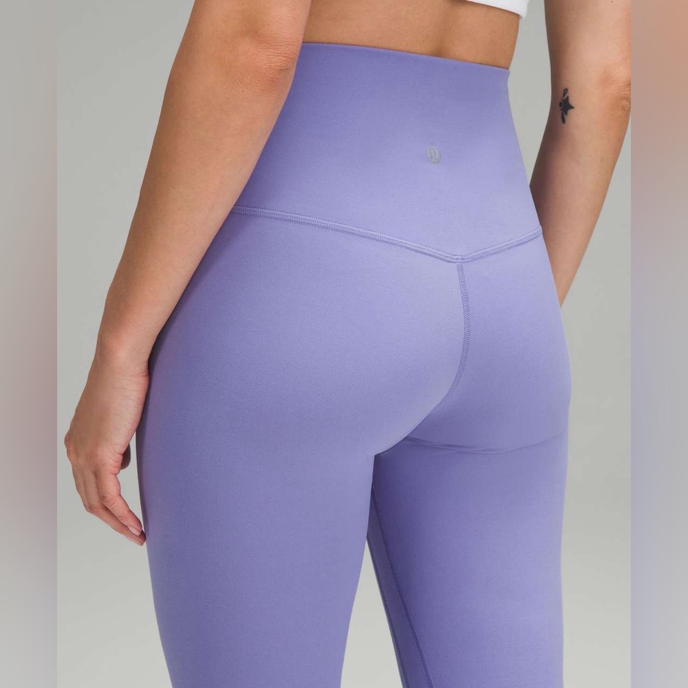Lululemon Align High-Rise Pant 25"
Dark Lavender